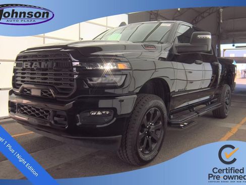 Used 2025 RAM 2500 Big Horn AWD/4WD image 1