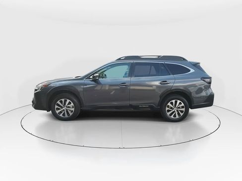Used 2023 Subaru Outback Premium AWD/4WD image 5