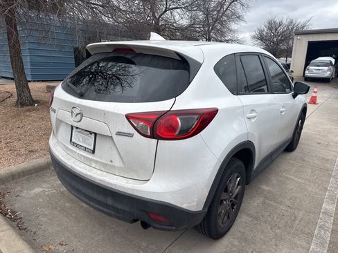 Used 2016 MAZDA CX-5 Touring image 4