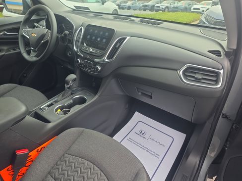 Used 2023 Chevrolet Equinox LT image 12