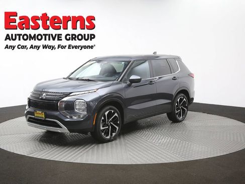 Used 2024 Mitsubishi Outlander SE AWD/4WD image 55