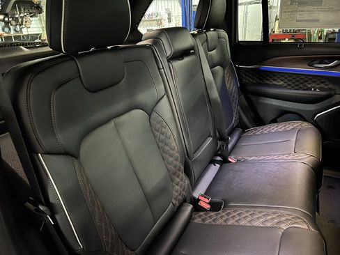 New 2025 Jeep Grand Cherokee Summit image 20