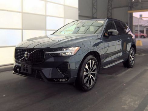 Used 2025 Volvo XC60 B5 Plus AWD/4WD image 1
