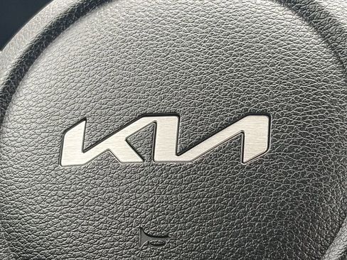 Used 2023 Kia Soul S FWD image 20