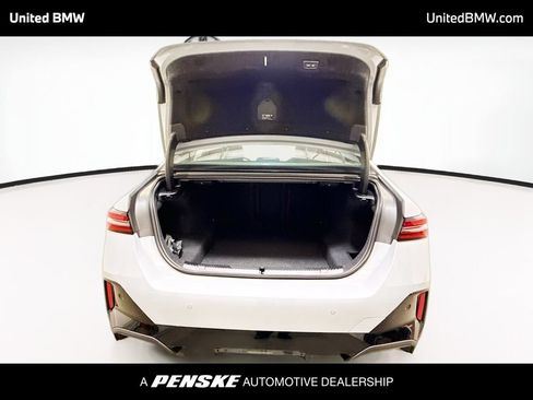 Used 2026 BMW 540i xDrive w/ Executive Package AWD/4WD image 14