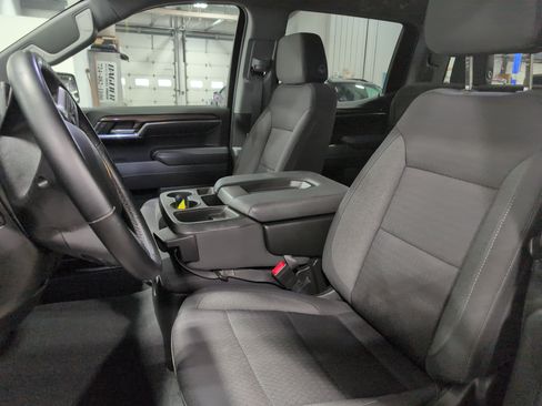 Used 2023 Chevrolet Silverado 1500 LT w/ Protection Package AWD/4WD image 9
