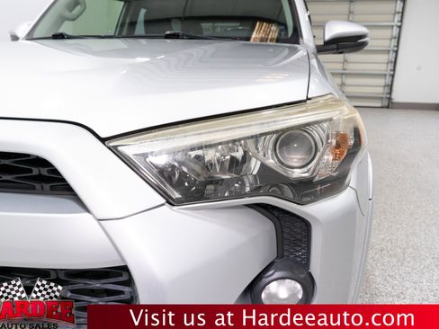 Used 2014 Toyota 4Runner SR5 Premium image 8