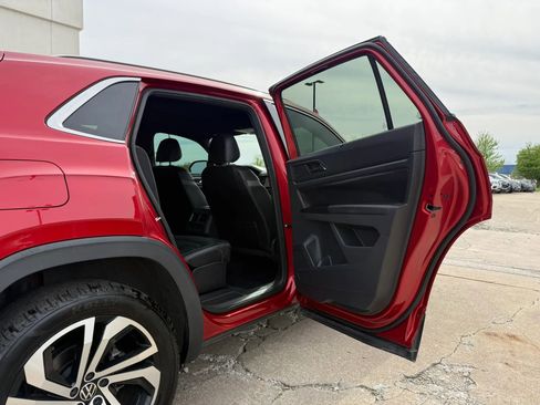 Used 2020 Volkswagen Atlas Cross Sport SEL Premium AWD/4WD image 23