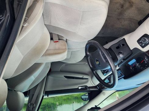 Used 2012 Chevrolet Impala LT FWD image 7