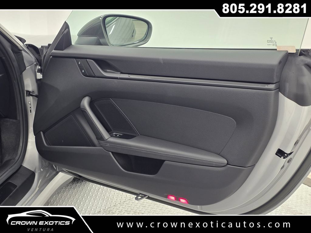Used 2023 Porsche 911 Carrera T RWD image 17
