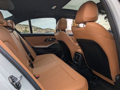 Used 2024 BMW 330i xDrive Sedan w/ Premium Package image 19