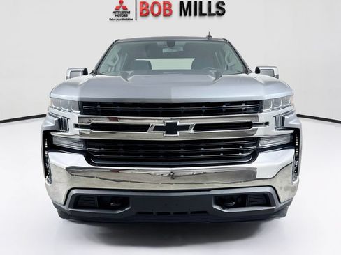 Used 2021 Chevrolet Silverado 1500 LT w/ LPO, Dark Essentials Package AWD/4WD image 2