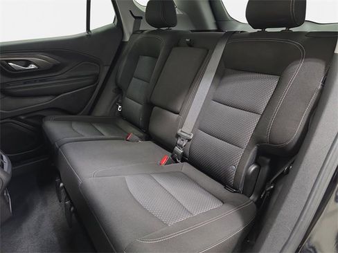 Used 2024 GMC Terrain SLE image 13
