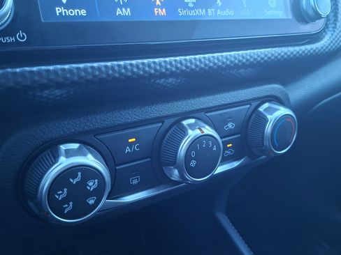 Certified 2023 Nissan Kicks SV image 14