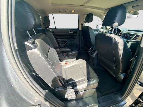 Used 2019 Volkswagen Atlas SE image 28