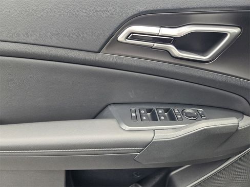 New 2026 Kia Sportage EX w/ EX Panorama Roof Package image 15