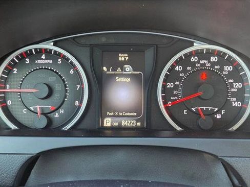 Used 2017 Toyota Camry SE image 11