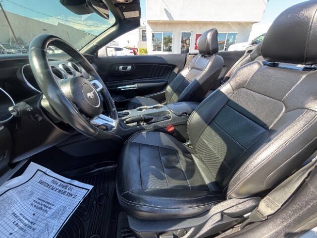Used 2021 Ford Mustang Premium RWD image 15