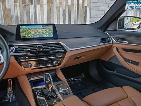Used 2020 BMW M550i xDrive AWD/4WD image 17