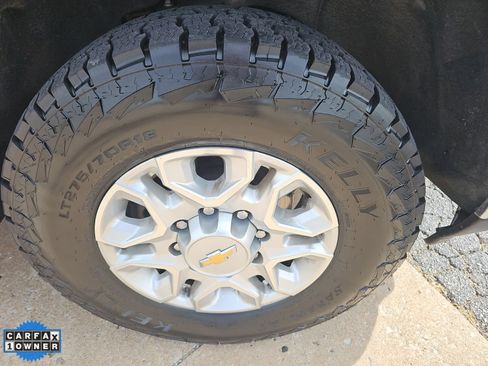 Used 2025 Chevrolet Silverado 2500 LT AWD/4WD image 3