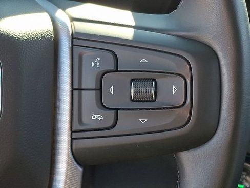 Certified 2025 GMC Sierra 1500 SLT image 23