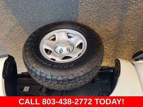 Used 2022 Toyota Tacoma SR AWD/4WD image 29