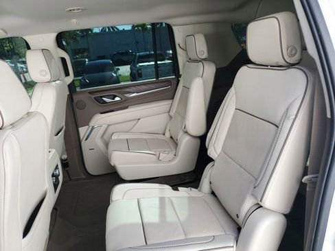 Certified 2022 GMC Yukon XL Denali image 17