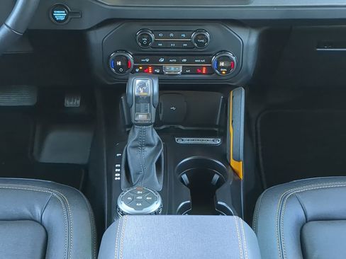 Certified 2024 Ford Bronco Badlands image 17