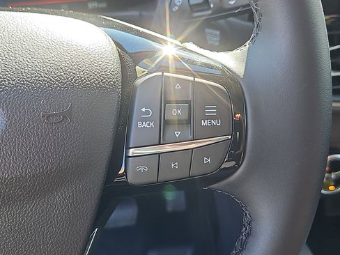 Used 2025 Ford Escape Active w/ Cold Weather Package image 17