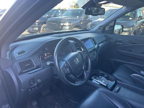 Used 2016 Honda Pilot Touring image 19
