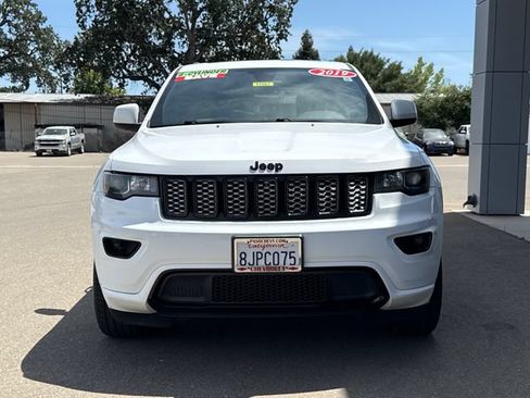 Used 2019 Jeep Grand Cherokee Altitude RWD image 7