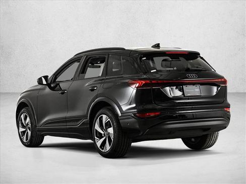 Certified 2025 Audi Q6 e-tron Premium Plus w/ Premium Plus AWD/4WD image 8