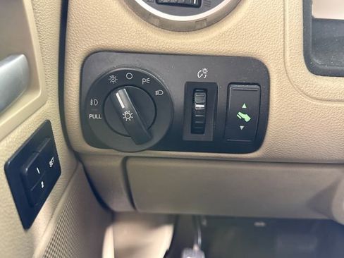 Used 2005 Ford Freestyle Limited AWD/4WD image 26