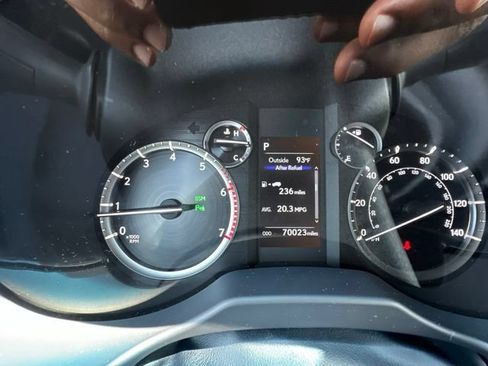 Used 2022 Lexus GX 460 w/ Black Line Special Edition AWD/4WD image 4
