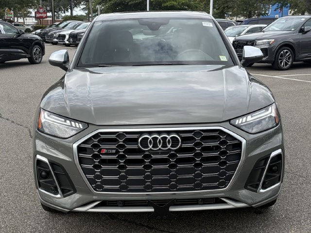 Used 2023 Audi SQ5 Prestige AWD/4WD image 2