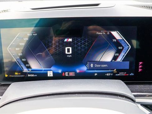 Used 2025 BMW X7 M60i AWD/4WD image 15