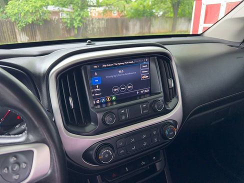 Used 2019 GMC Canyon SLE AWD/4WD image 16