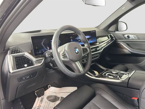Certified 2026 BMW X5 xDrive40i w/ M Sport Package AWD/4WD image 9