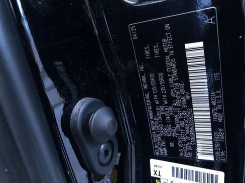 Certified 2025 Toyota Highlander XSE AWD/4WD image 32