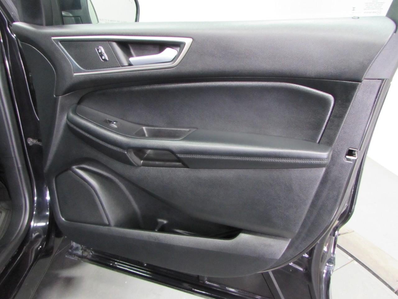 Used 2024 Ford Edge SEL w/ Convenience Package AWD/4WD image 16