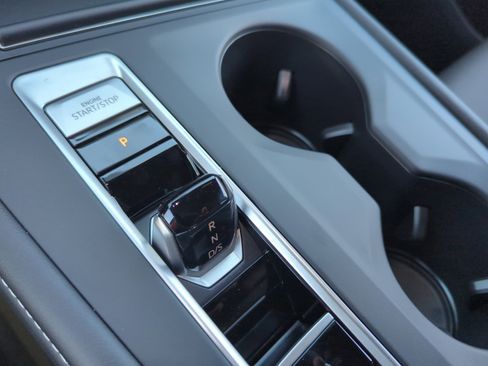 New 2026 Volkswagen Atlas Cross Sport SE image 15