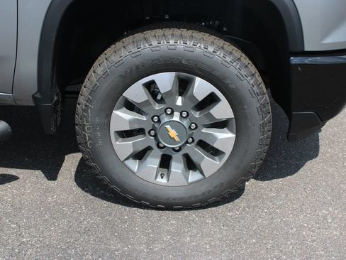 New 2026 Chevrolet Silverado 2500 Custom w/ Custom Value Package AWD/4WD image 16
