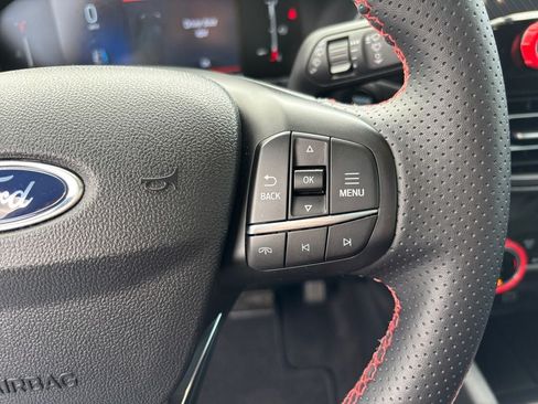 Used 2025 Ford Escape ST-Line AWD/4WD image 16