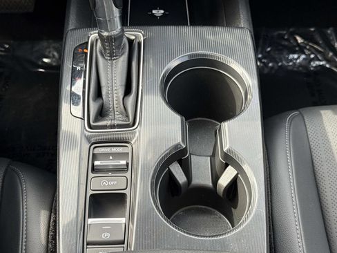 Used 2023 Honda Civic Touring image 9