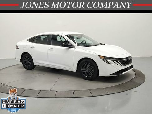 Used 2026 Nissan Sentra SV w/ SV Convenience Package FWD image 1