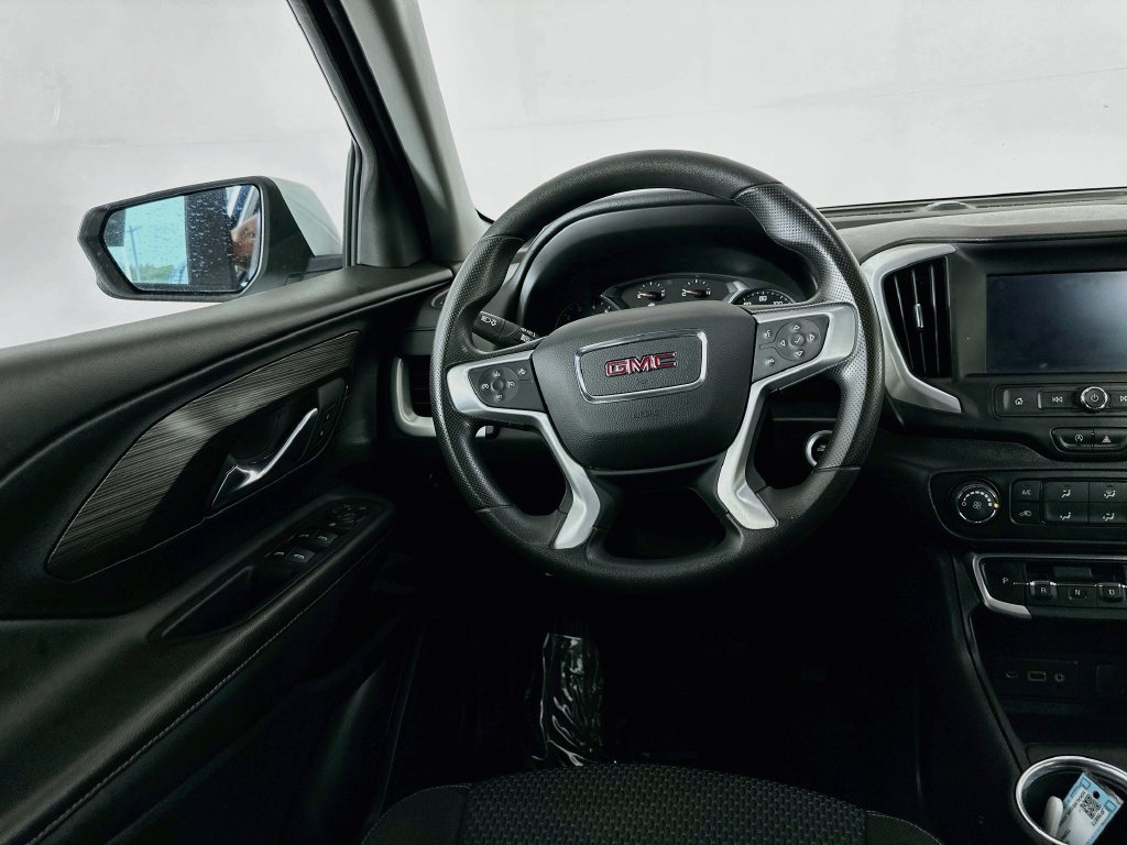 Used 2024 GMC Terrain SLE FWD image 29