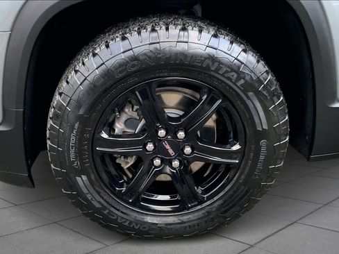 Used 2023 GMC Acadia AT4 w/ Technology Package image 9