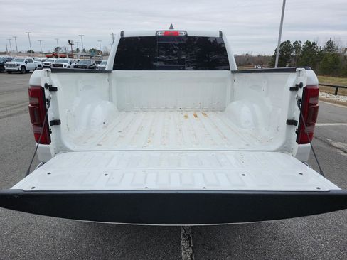 Used 2022 RAM 1500 Laramie image 12