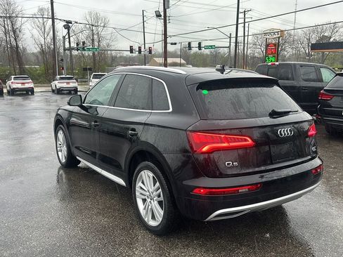 Used 2018 Audi Q5 2.0T Premium Plus w/ Premium Plus Package image 3