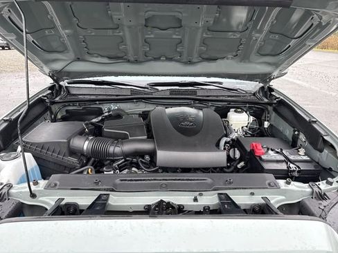 Used 2023 Toyota Tacoma TRD Off-Road w/ Black Out Package (TMS) image 30